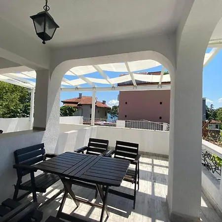 Ξενοδοχείο Lilia 2 Family