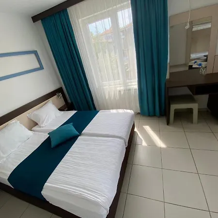 Lilia 2 Family Hotel